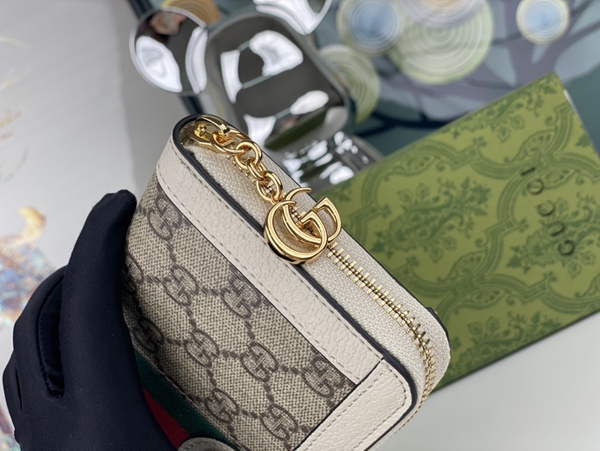 グッチ財布コピー内部構造